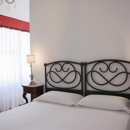 Il Palazzetto Bed & Breakfast ซอร์เรนโต ภายนอก รูปภาพ