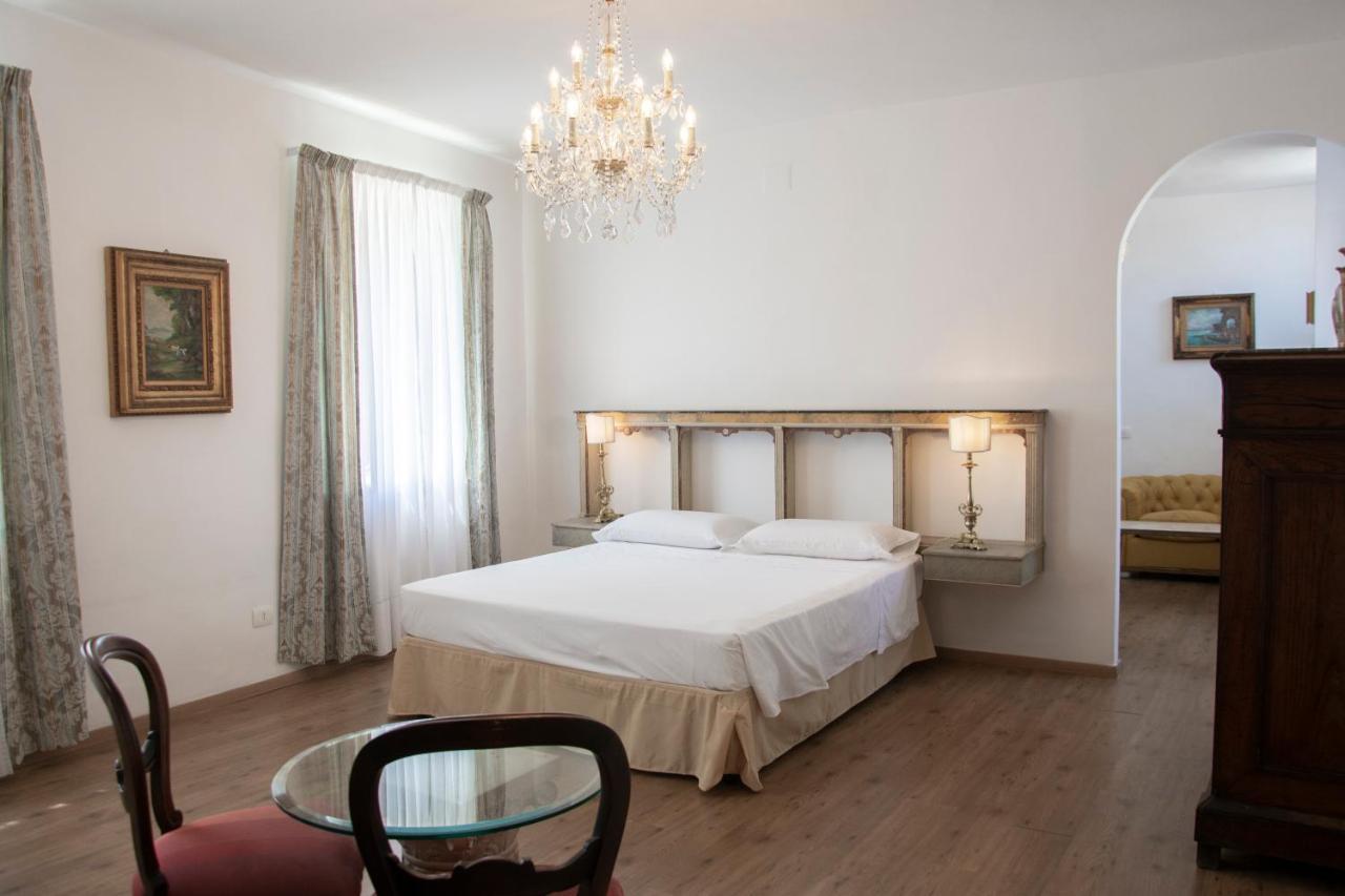 Il Palazzetto Bed & Breakfast ซอร์เรนโต ภายนอก รูปภาพ