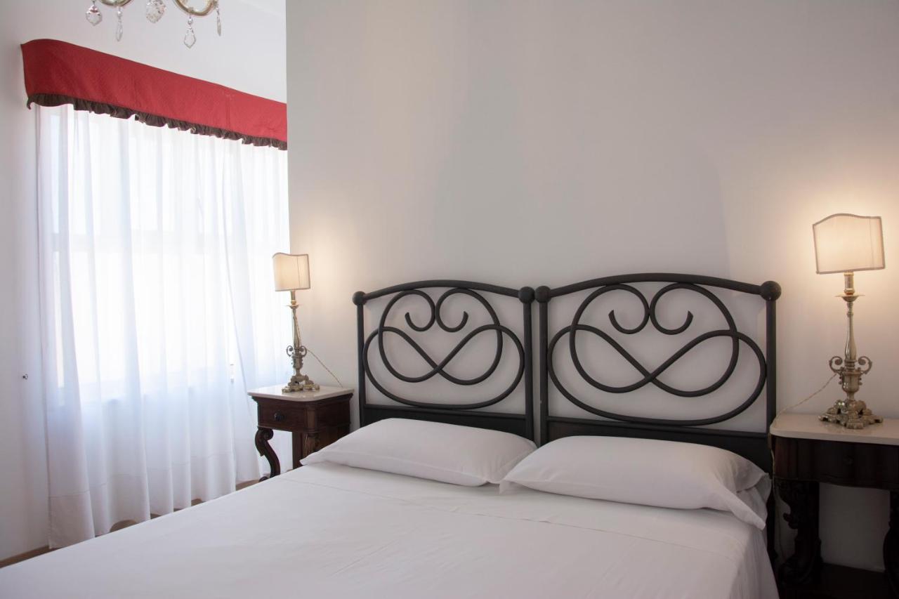 Il Palazzetto Bed & Breakfast ซอร์เรนโต ภายนอก รูปภาพ